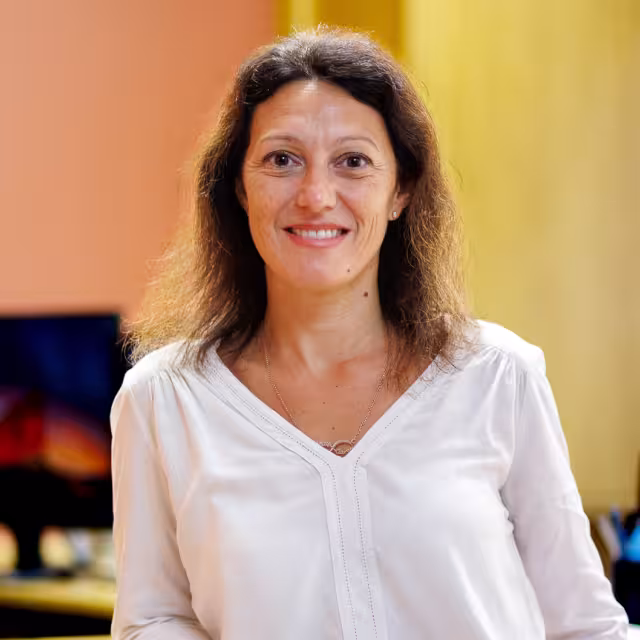 portrait-assistante-juridique-christina-deon